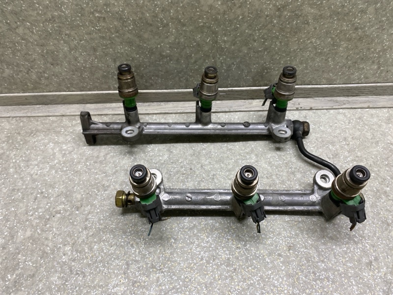 Форсунка паливна SUZUKI GRAND VITARA 98-05 15710-67D00 — 2
