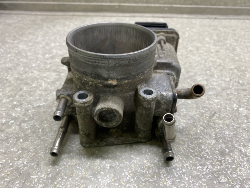 Дросельна заслінка TOYOTA TUNDRA 99-06 22030-50170 — 3