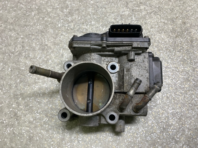 Дросельна заслінка HONDA ELEMENT 02-11 16400-RAA-A21