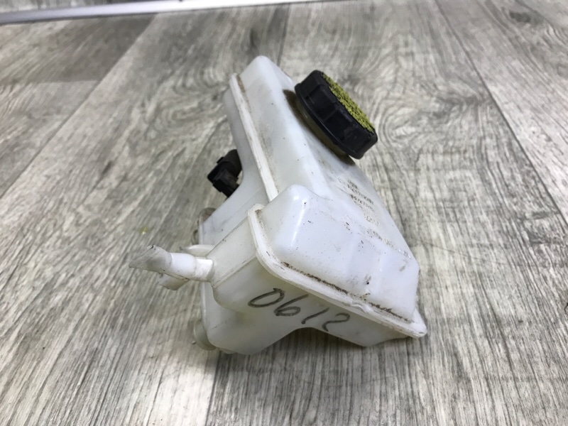 Бачок головного гальмівного циліндра VOLKSWAGEN TIGUAN 16-23 5Q1 611 301 C — 3