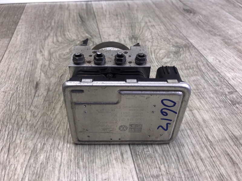 Блок антиблокувальної системи VOLKSWAGEN TIGUAN 16-23 5Q0 614 517 DD BEF — 5