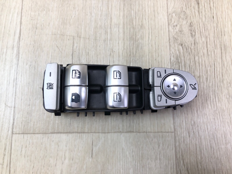 Блок керування склопідіймачами MERCEDES C-CLASS W205 16-21 A 205 905 68 11 9051 — 2
