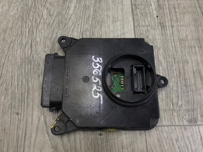 Блок розпалювання LED LEXUS ES 18- 81056-33F10