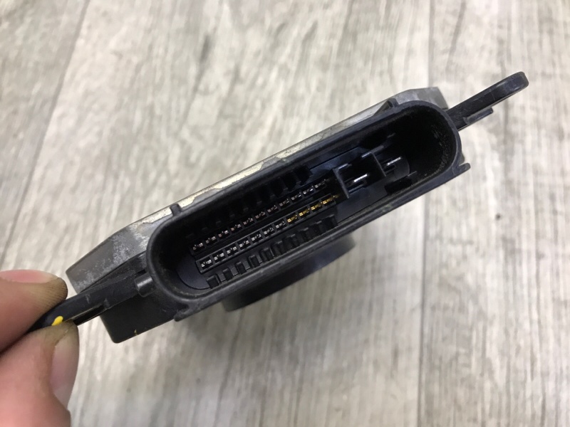 Блок розпалювання LED LEXUS ES 18- 81056-33F10 — 4