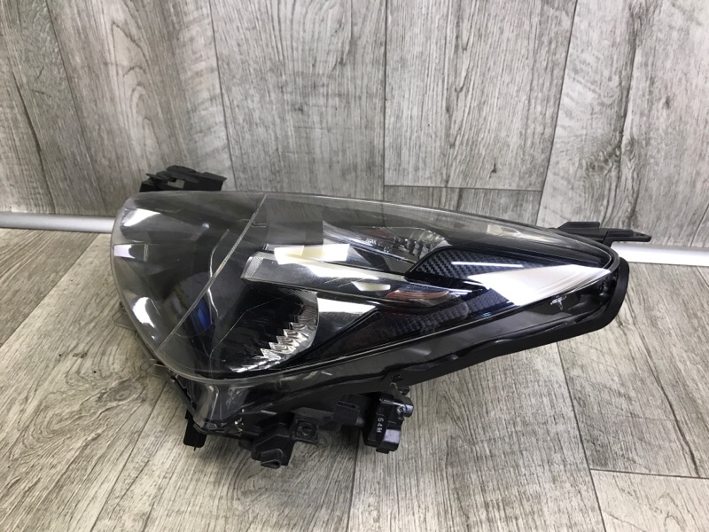 Фара ліва MAZDA 2 DJ 14- DA6A-51-0L0A — 3