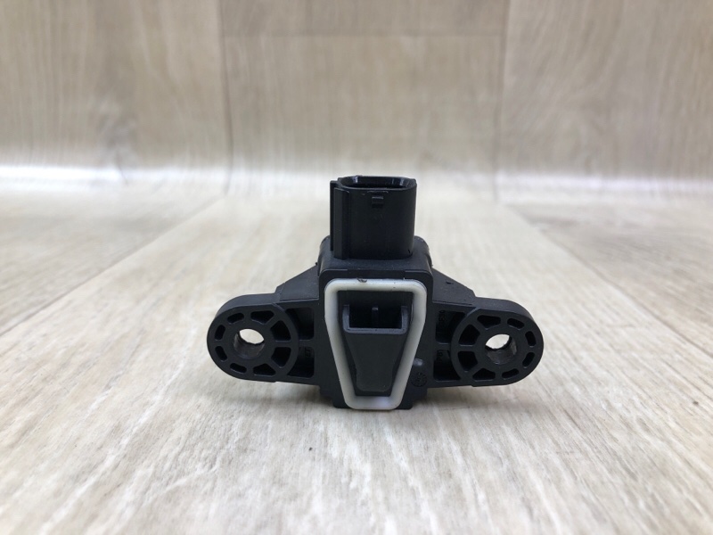 Датчик удару передній KIA RIO FB 17- 95920-H8100 — 4