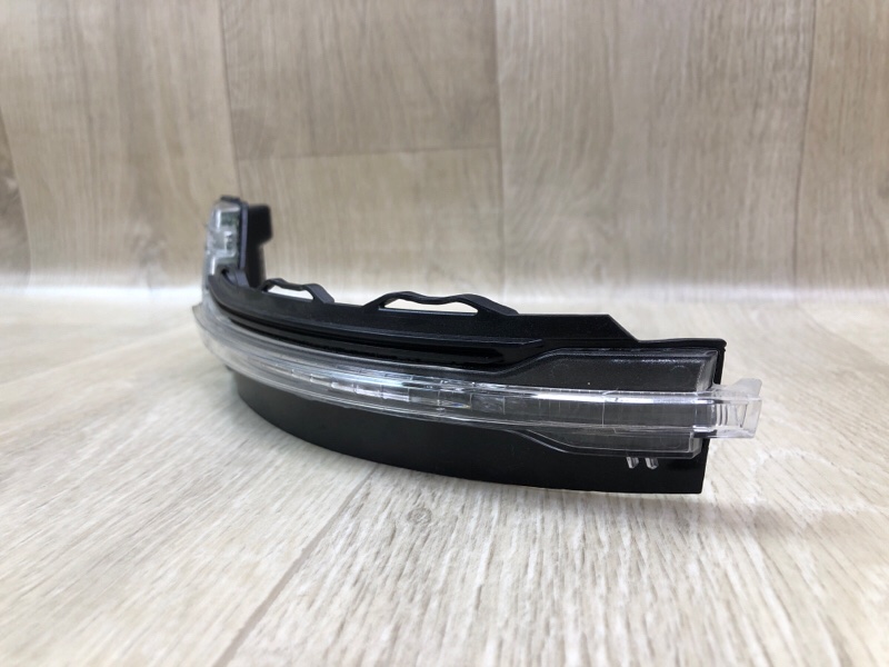 Повторювач повороту у дзеркало передній лівий AUDI A3 03-13 8V0949101 — 2