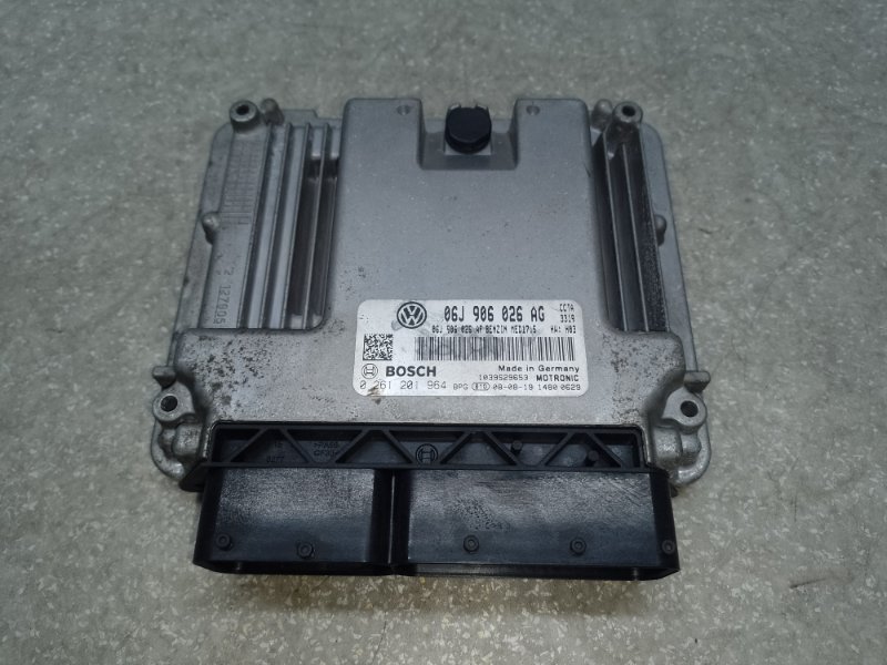 Блок керування двигуном VOLKSWAGEN PASSAT CC 08-12 06J906026AG