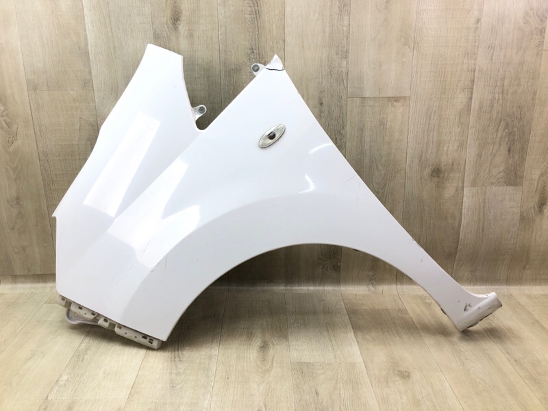Крило переднє ліве NISSAN NV200 EU 09- F3101BJ0MA