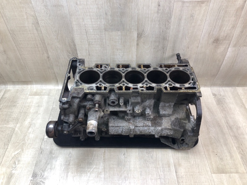 Блок двигуна HUMMER H3 05-10 89060449