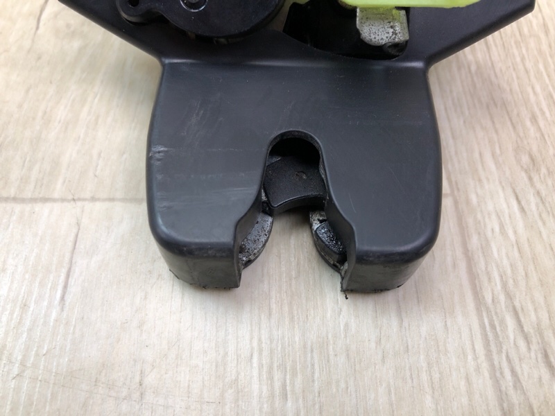 Замок кришки багажника KIA FORTE BD 21-24 81230M7030 — 5