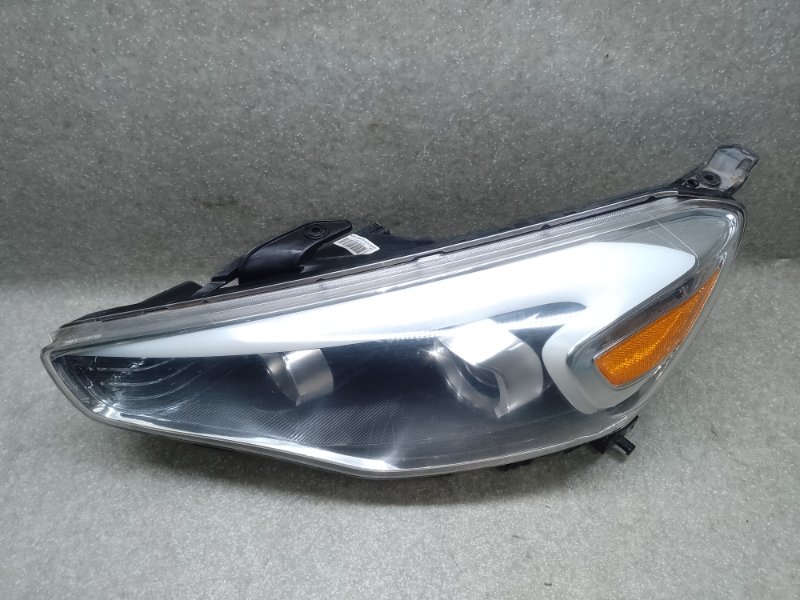 Фара ліва KIA CADENZA 09-16 921013R730 — 2