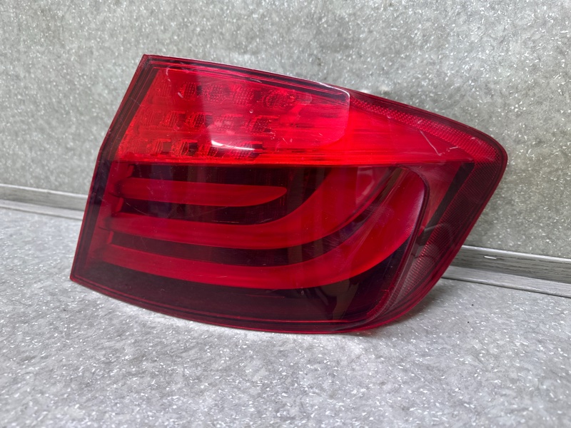Ліхтар зовнішній правий BMW 5 SERIES (F10) 11-13 63217203230 — 2