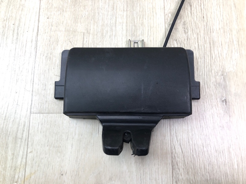 Замок кришки багажника LEXUS HS250H (ANF10) 09-12 6460075030 — 2