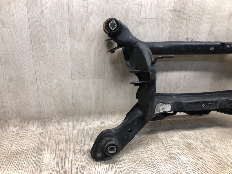 Балка задньої підвіски VOLVO S60 10-13 31329225 — 2