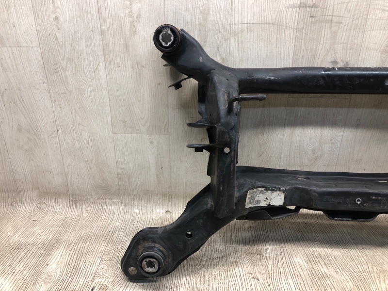 Балка задньої підвіски VOLVO S60 10-13 31329225 — 3