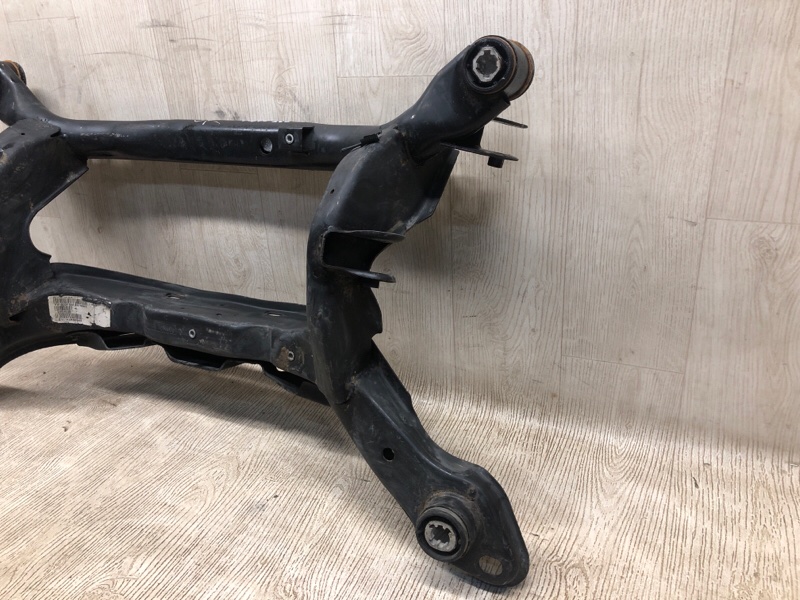 Балка задньої підвіски VOLVO S60 10-13 31329225 — 4