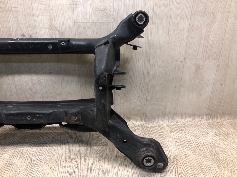 Балка задньої підвіски VOLVO S60 10-13 31329225 — 5