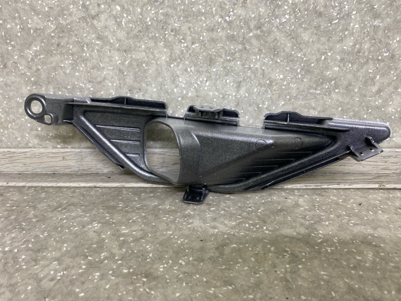 Накладка протитуманної фари ліва MITSUBISHI OUTLANDER 21- 6400J965HA — 2