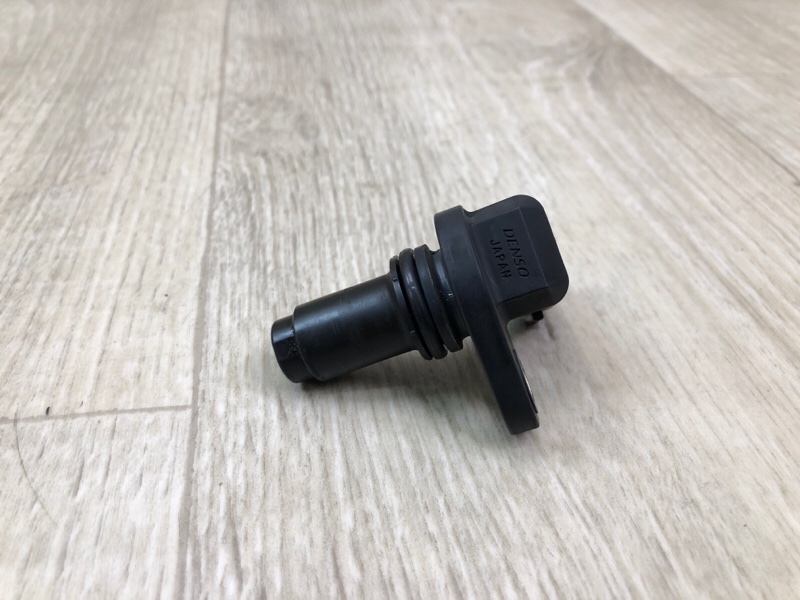 Датчик положення распредвала VOLVO S60 13-18 31272689 — 2