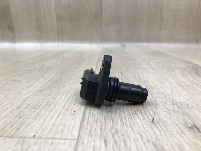 Датчик положення распредвала VOLVO S60 13-18 31272689 — 3