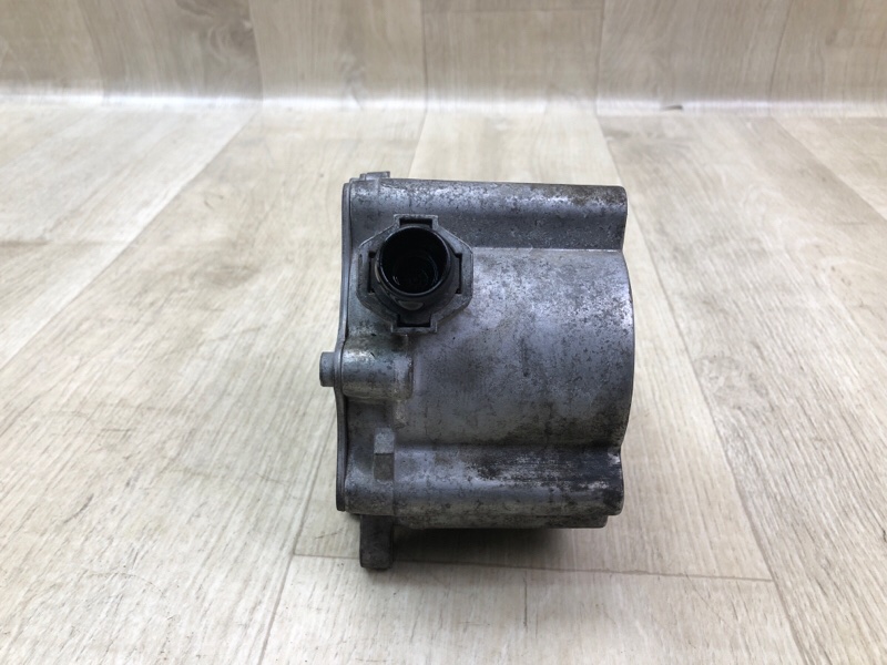 Вакуумний насос VOLVO S60 13-18 31316143 — 3