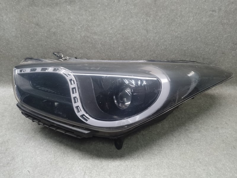 Фара ліва HYUNDAI i40 15-19 921013Z000