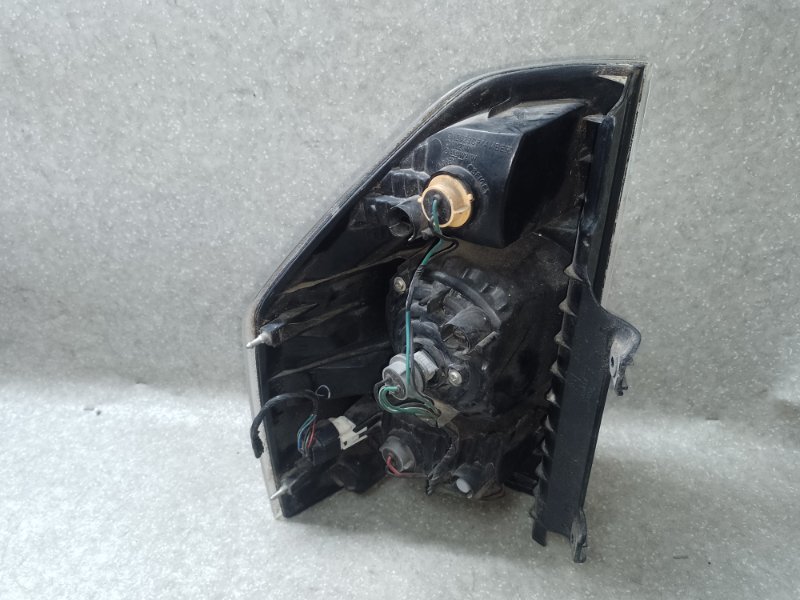 Ліхтар зовнішній правий MITSUBISHI PAJERO SPORT 09-17 8330A358 — 3