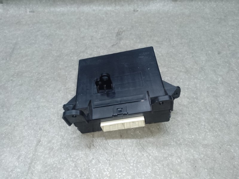 Блок електронний SUBARU OUTBACK BS 14-21 72343AL21A — 3