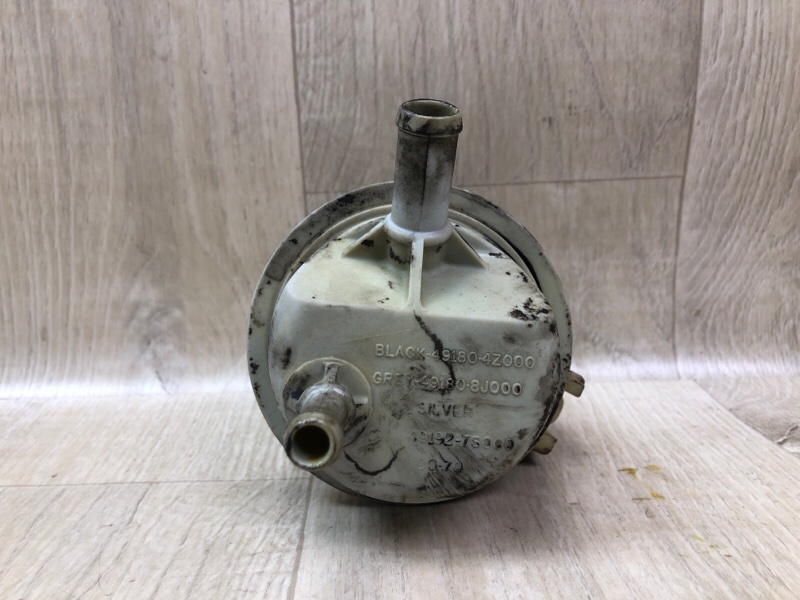 Бачок гідропідсилювача керма NISSAN QX56 / TITAN / ARMADA 04-16 491807S000 — 5