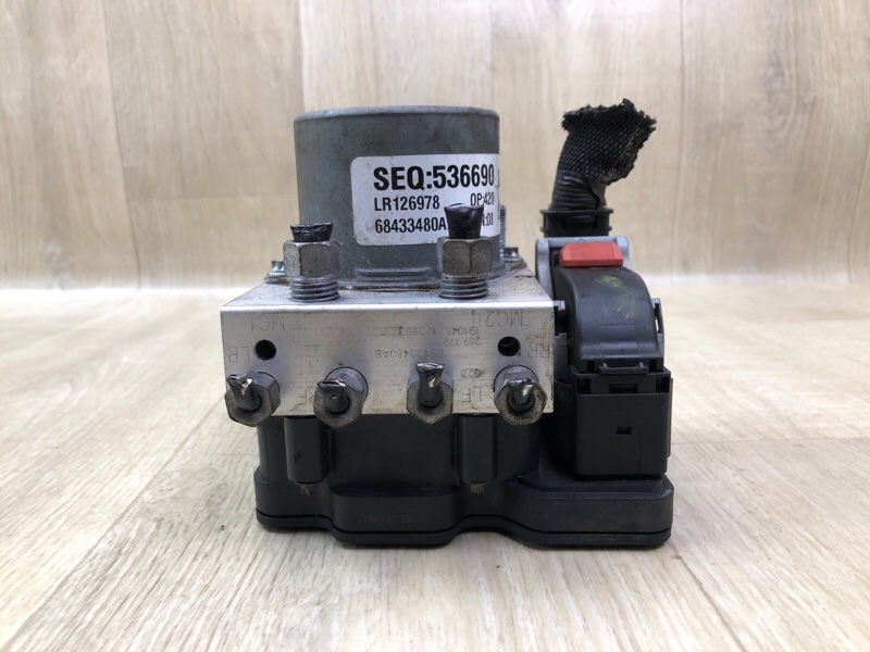 Блок антиблокувальної системи CHRYSLER PACIFICA 16-20 68414 164AB — 2