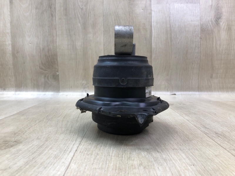Подушка двигуна DODGE CHALLENGER 08-14 68277081AA — 3