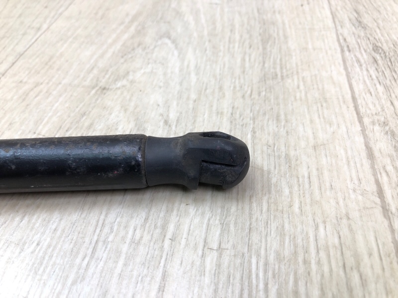 Амортизатор капоту JEEP GRAND CHEROKEE 11-22 55113 748AA — 4
