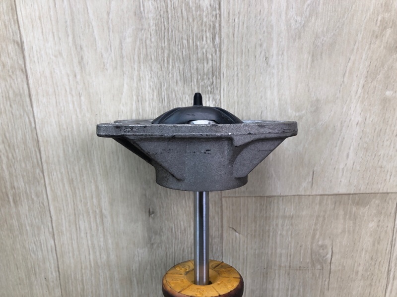 Амортизатор задній BMW X2 F39  17- 33 52 6 883 933 — 2