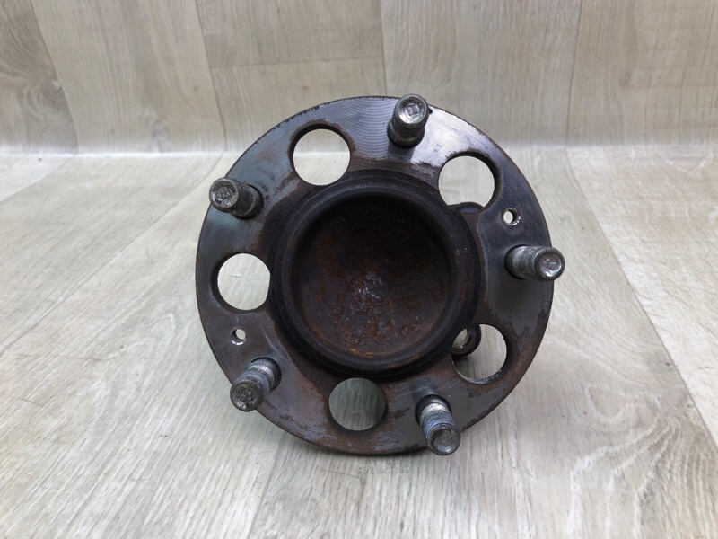Маточина колеса задня HYUNDAI ELANTRA GD 12-17 527103X000 — 2