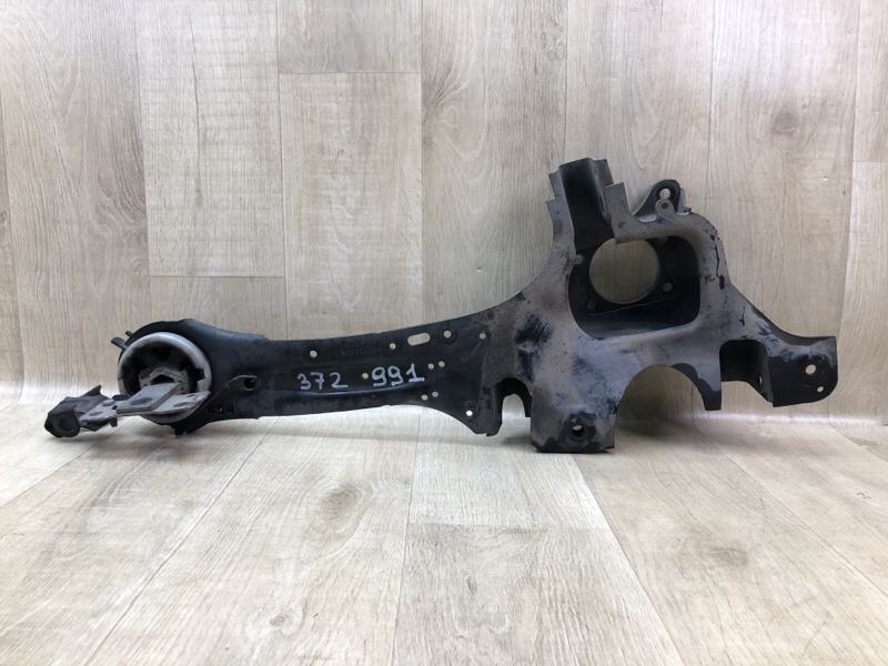 Важіль задньої підвіски поздовжній правий VOLVO S60 13-18 31406654