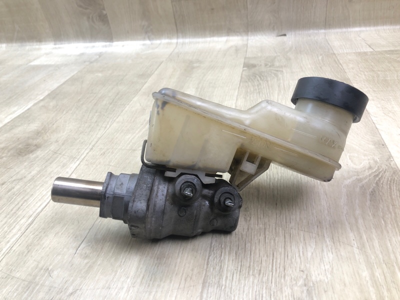 Головний гальмівний циліндр TOYOTA YARIS 00-05 4720752021 — 3