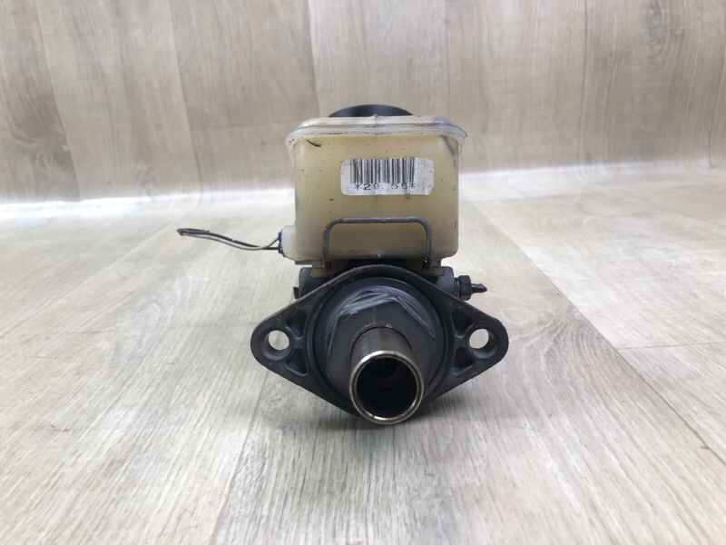 Головний гальмівний циліндр TOYOTA YARIS 00-05 4720752021 — 4