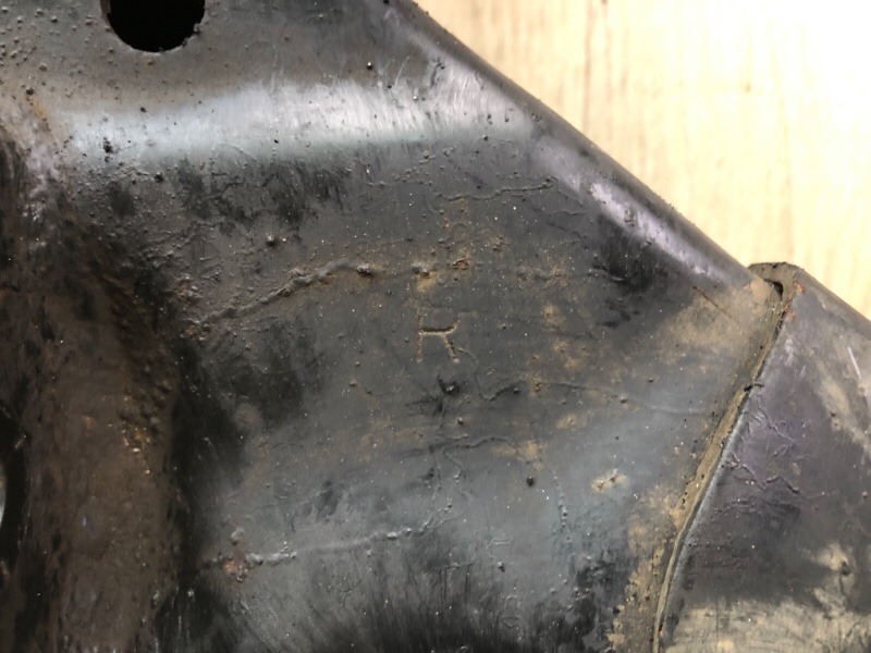 Важіль передньої підвіски нижній правий TOYOTA 4RUNNER 02-09 48068-60010 — 4