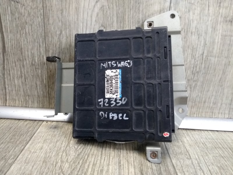 Блок керування двигуном MITSUBISHI PAJERO 99-06 MK369405