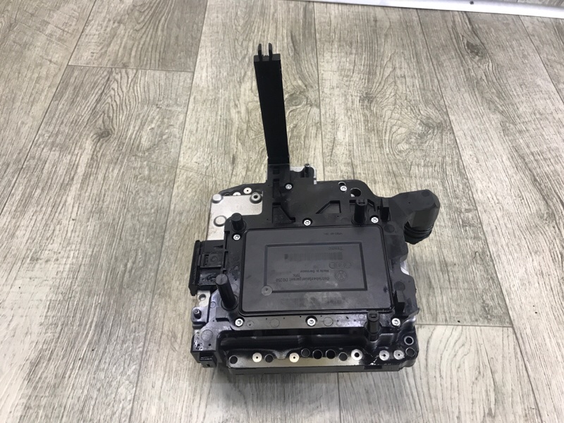 Гідроблок АКПП VOLKSWAGEN GOLF 06-12 02E927770AE — 2